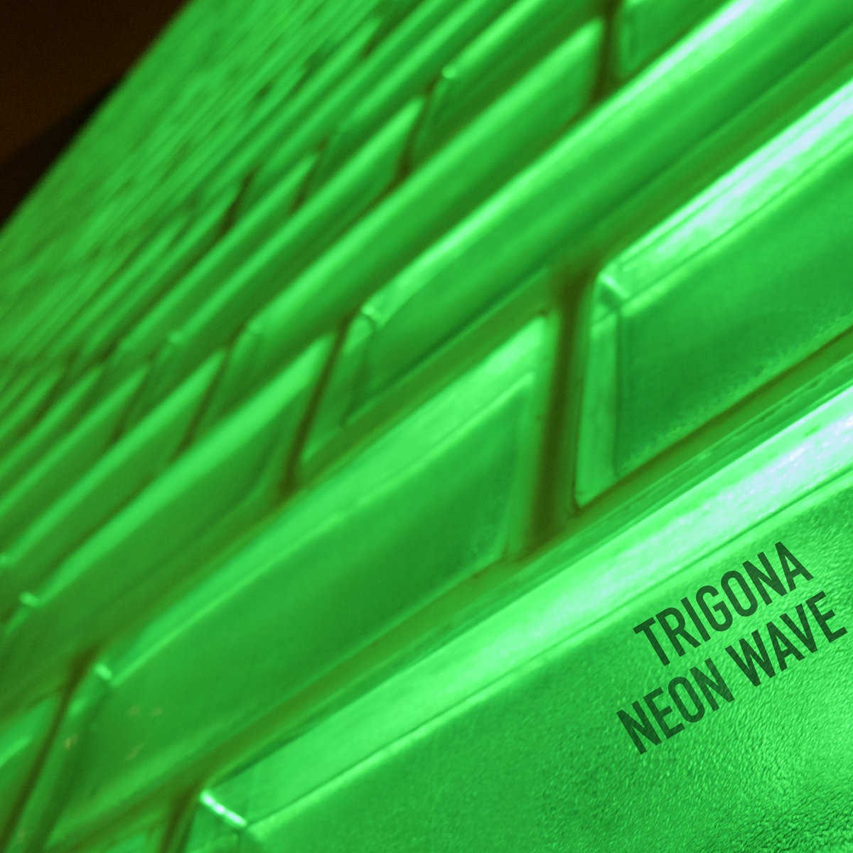 Neon Wave by Trigona